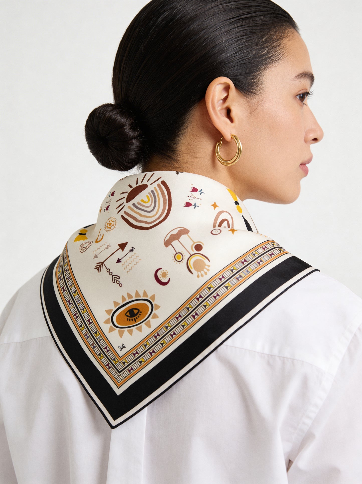 İpek Eşarp - 60cm x 60cm - Tılsım - Siyah